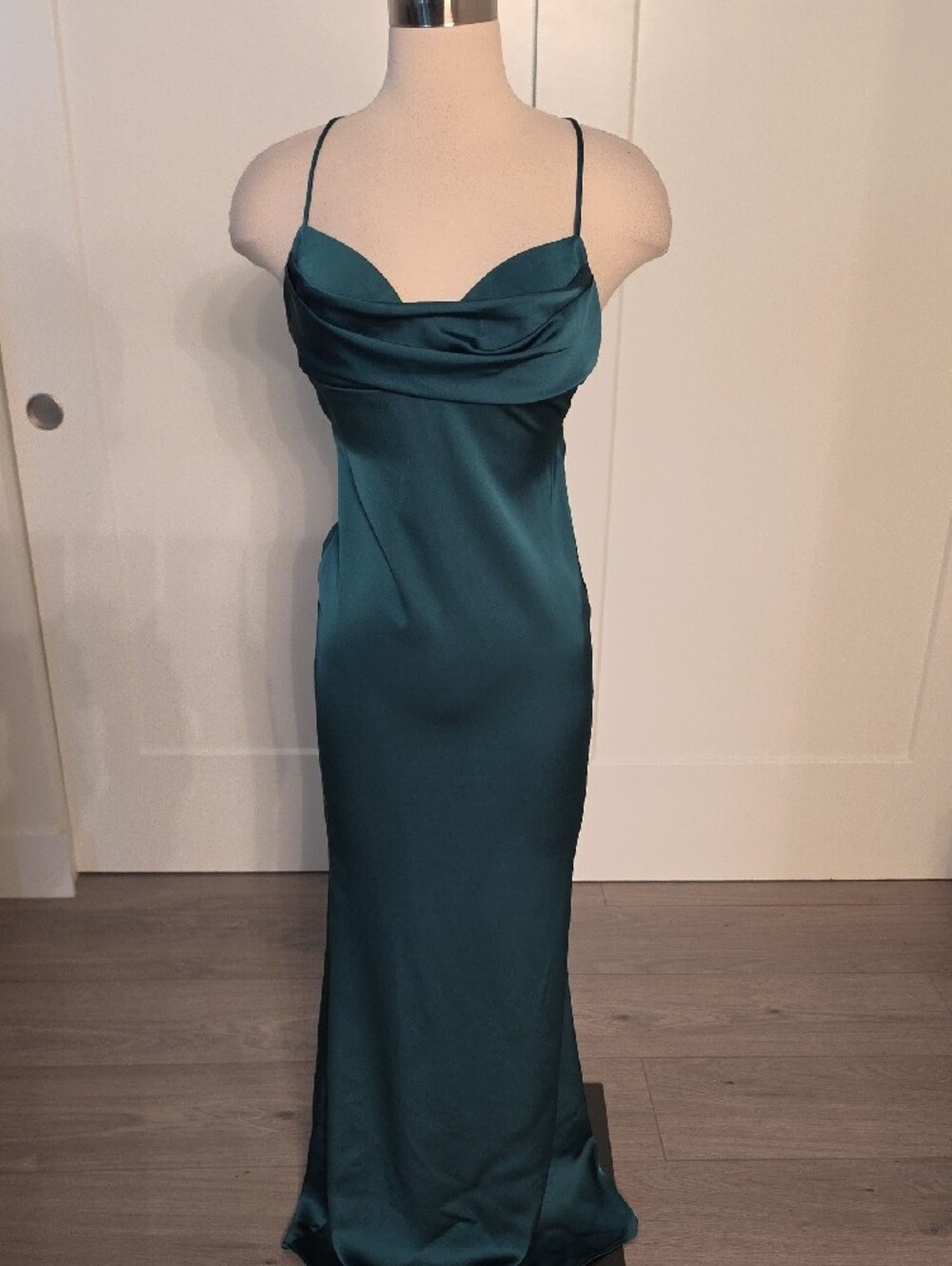Katie May Tara gown in Forest Green Satin w/ draped bust area. Size S NWTS - Picture 4 of 12